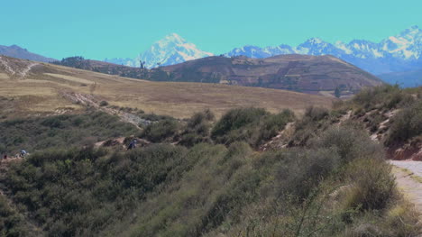 Peru-Andes-Vista-Desde-El-Lado-De-La-Carretera