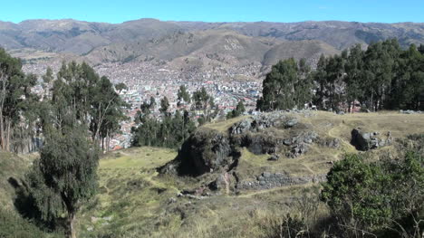Peru-Inkaruinen-Auf-Einem-Hügel-über-Cusco