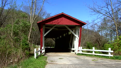 Ohio-Entrada-Al-Puente-Cubierto