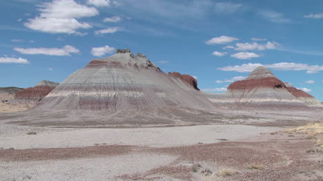 Arizona-Petrified-Forest-erosion-landforms