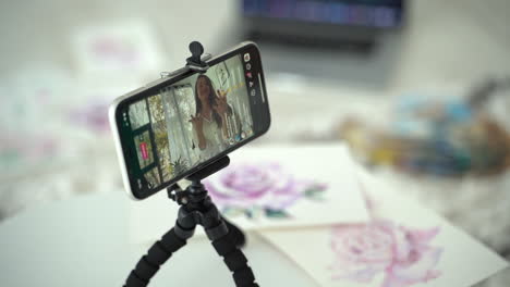 Smartphone-With-Live-Streaming