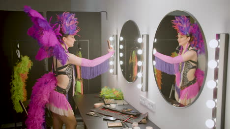 Cabaret-Girl-Taking-Selfies-And-Dancing-In-Front-Of-A-Mirror