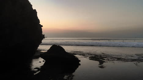 Magische-Aufnahme-Des-Offenen-Ozeans-Bei-Sonnenuntergang