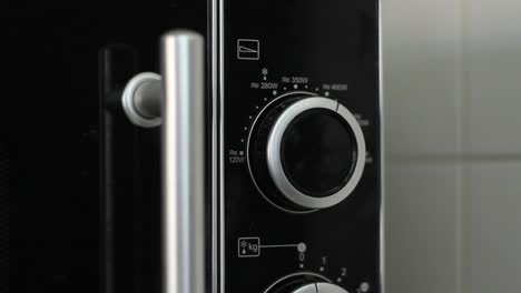 Setting-wattage-on-microwave-to-480w---close-up---angled-shot