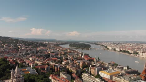Budapest---Ungarn-Reisen-Von-Oben-Fliegen-Mit-Einer-Dji-Mavic-Luftdrohne,-Hergestellt-In-4k-24-Fps-Mit-Nd-filtern-10