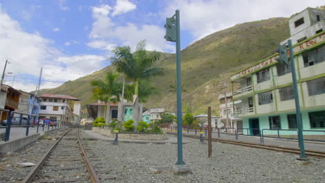Huigra-Bahnhof-An-Der-Ecuadorianischen-Küste-2