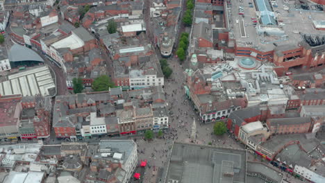 Kreisende-Drohne-Schoss-Um-Den-Zentralen-Platz-Und-Den-Uhrturm-Von-Leicester