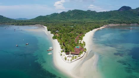 Aerial-tilt-of-beautiful-beach-in-Koh-Mook,-Thailand