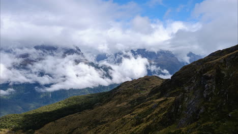 Lapso-De-Tiempo-De-Las-Nubes-Sobre-Las-Montañas-En-Los-Alpes-De-Nueva-Zelanda,-Isla-Del-Sur