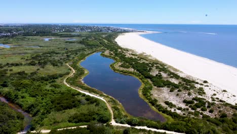 Wunderschönes-Jersey-Ufer,-Rückzugsort,-Weißer-Sand,-Atlantik,-Blauer-Himmel