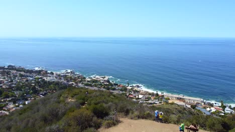Aerial:-Coastal-overlook-in-Laguna-Beach,-California