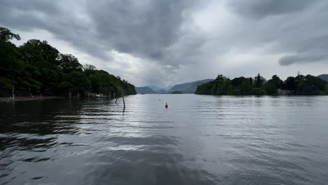 Calm-and-tranquil-scene-of-Derwentwater-Water-Lake-in-early-morning