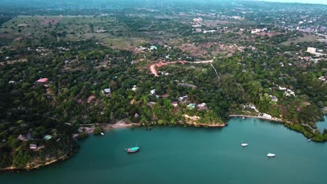 Resort-De-Playa-Tropical-En-La-Ciudad-De-Kilifi-En-La-Costa-De-Kenia-En-áfrica