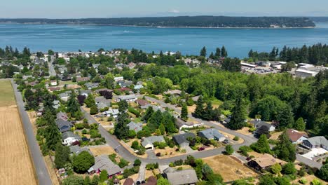 Wide-aerial-view-of-the-neighborhoods-in-Langley,-Washington