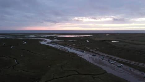Luftaufnahmen-über-Den-Blakeney-Sümpfen-In-Norfolk-Bei-Sonnenaufgang