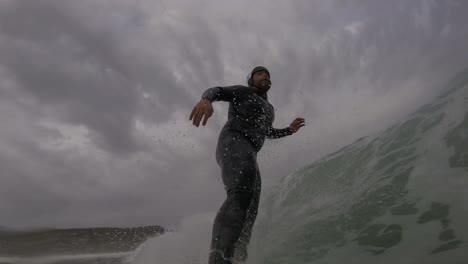 Strong-cutback-in-the-best-waves-of-Portugal:-Praia-Grande-beach