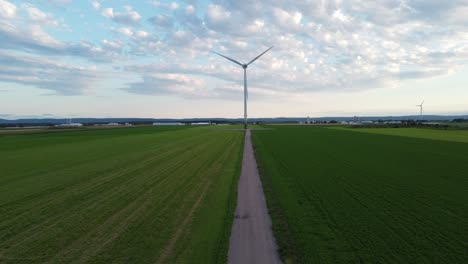 Wind-turbines-center,-slowly-pan-forward