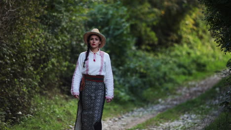 Romanian-girl-walks-in-the-nature-2