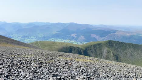 View-of-Lake-District-from-top-of-Skiddaw-mountain-in-Cumbria,-England