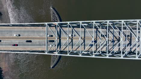 Top-Down-Antenne-Der-Mautbrücke-Delaware-River-Turnpike