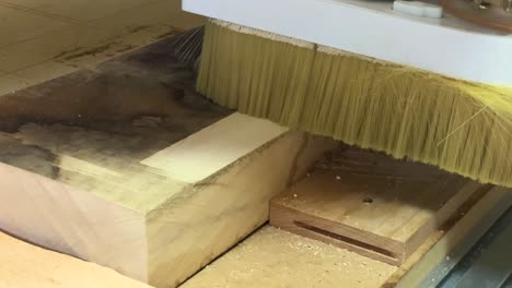 Flattening-wooden-board-on-the-cnc-machine-2