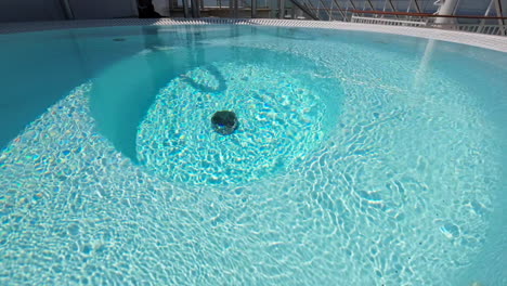 Swimming-pool-in-cruise-closeup-view