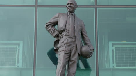Sir-Matt-Busby-Statue.-Manchester-United-Stadion-Old-Trafford