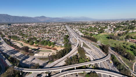 Autobahn-Los-Angeles,-Autobahn-10-Von-Csula
