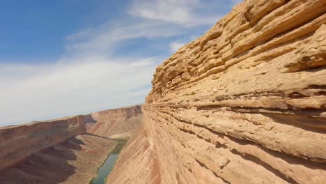Aerial-FPV-flying-through-Marble-Canyon-and-the-Colorado-River