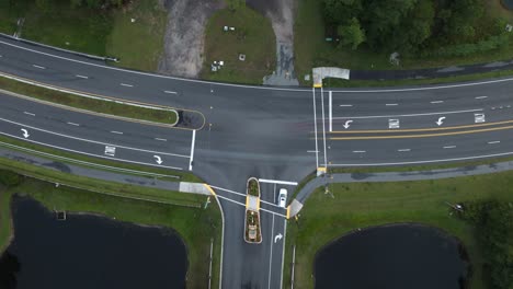 Busy-intersection-from-above-with-timelapse
