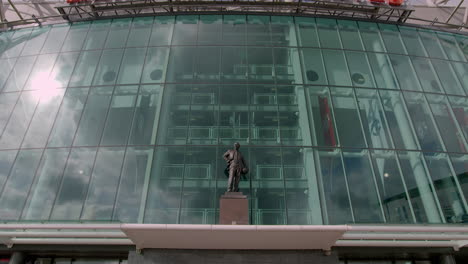 Sir-Matt-Busby-Statue.-Manchester-United-Stadion-Old-Trafford-4
