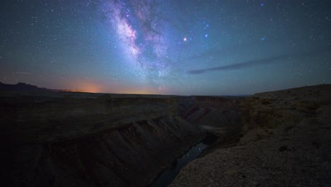 Milky-Way-timelapse-over-Marble-Canyon-in-Arizona,-overlooking-Colorado-River