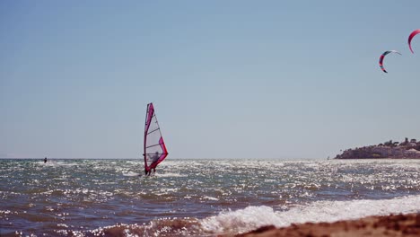 Windsurfer-In-Zeitlupe-An-Der-Spanischen-Küste