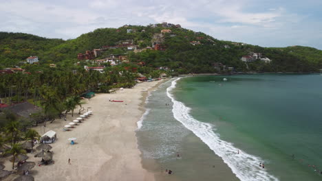 Beautiful-Mexican-Beach-Day-in-Zihuatanejo