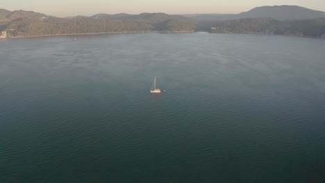 Luxury-sailing-catamaran-in-dream-river