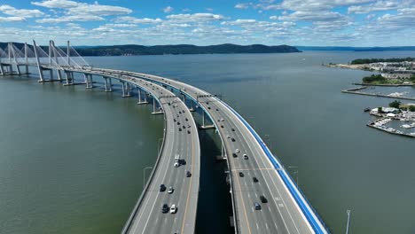 Antenne-Der-Neuen-Modernen-Tappan-Zee-Brücke-über-Den-Hudson-River