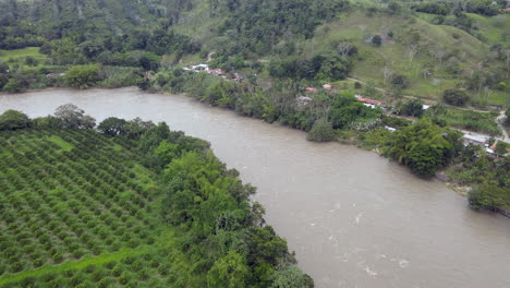 Wunderbare-Flüsse-Und-Landschaften-Kolumbiens-2
