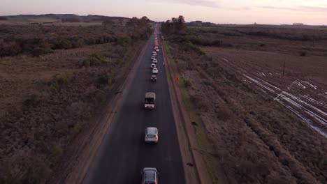 Traffic-jam-on-rural-route-at-sunset-in-Uruguay