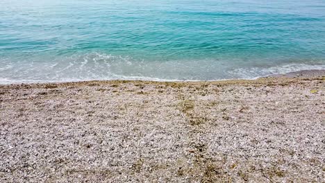 The-waves-hitting-the-shore-on-the-Albanian-Riviera