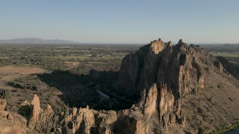 Aerial-view-flying-away-from-Smith-Rock-near-sunset