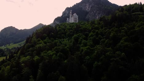 Dawn-at-Neuschwanstein-Castle-near-Fussen-in-southwest-Bavaria,-Germany-9