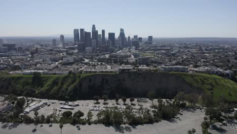 Blick-Auf-Die-Skyline-Und-Das-Stadtbild-Der-Innenstadt-Von-Los-Angeles-Vom-Elysian-Park
