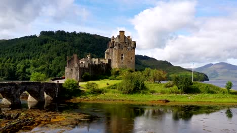 Historical-medieval-Eilean-Donan-castle,-Scottish-Highlands,-dolly-in