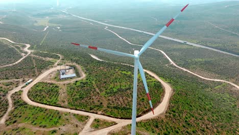 Nahaufnahme-Einer-Windkraftanlage-Zur-Erzeugung-Alternativer-Energie-Auf-Einem-Windpark-Im-Norden-Chiles