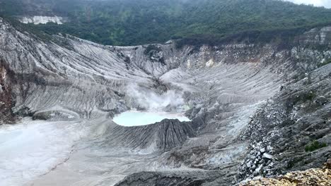 Mount-Tangkuban-Perahu-crater,-West-Java,-Indonnesia