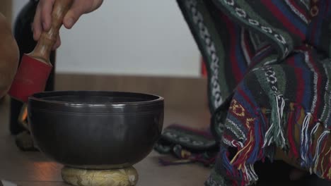 Tibetan-singing-bowl-used-in-sound-healing-practices,-meditation-sessions,-and-yoga-classes-to-help-participants-quiet-their-minds