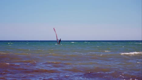 Windsurfer-Allein-Am-Meer