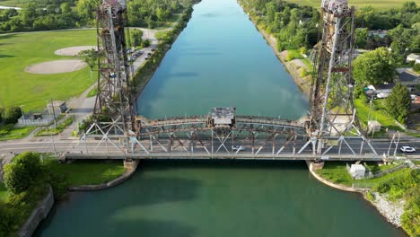Luftaufnahme-Welland-Kanal-Und-Brücke-In-Kanada