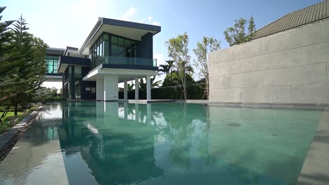 Modern-and-Minimal-Pool-Villa-Exterior-Design,-No-People