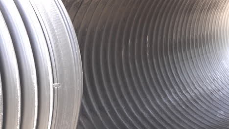 Concave-and-convex-surfaces-of-corrugated-drainage-tubes